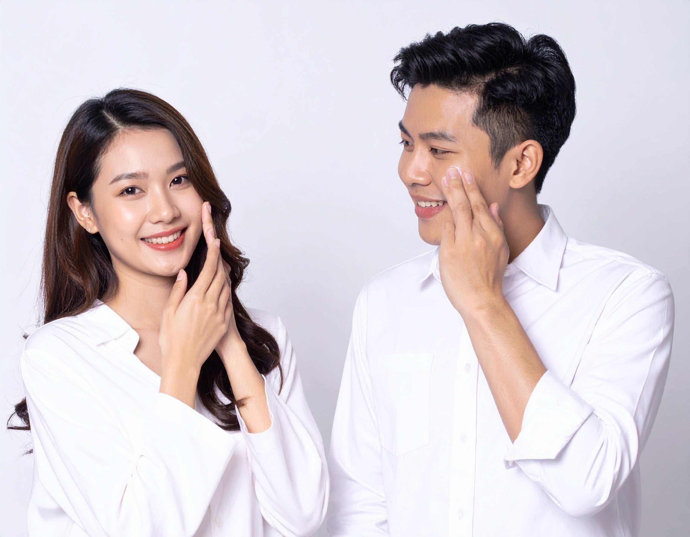 Brightening & Soothing Cleansing Gel for Men and Women
